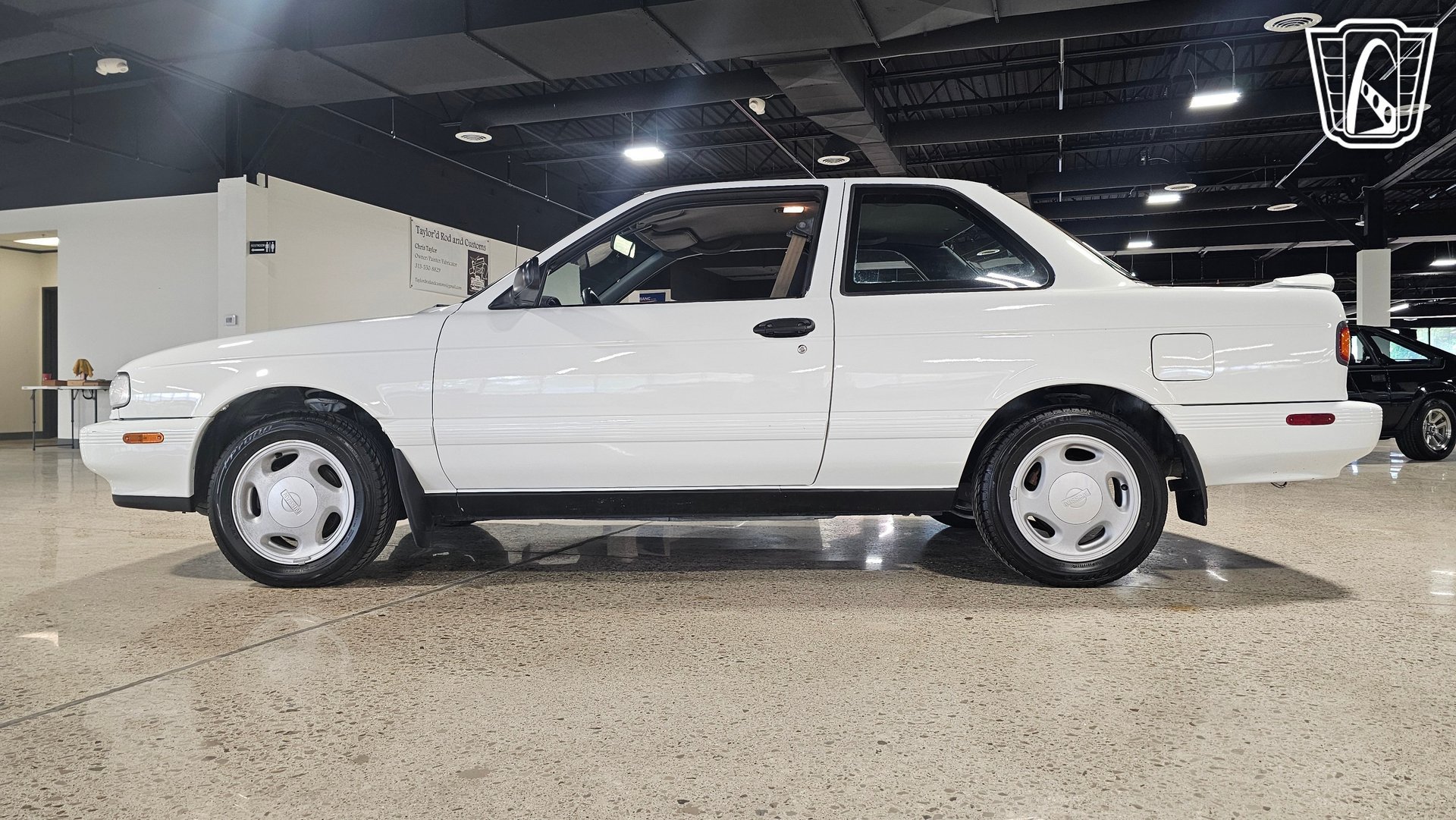 Used 1991 Nissan Sentra SE-R FWD image 27