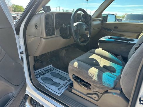 Used 2003 Chevrolet Silverado 2500 LS w/ Skid Plate Package AWD/4WD image 31