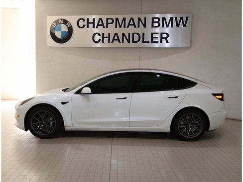 Used 2021 Tesla Model 3 Standard Range Plus RWD image 3
