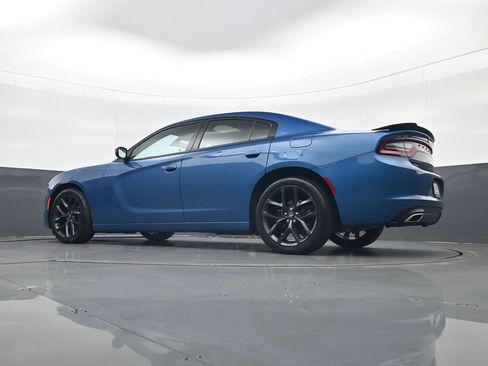 Used 2020 Dodge Charger SXT w/ Blacktop Package RWD image 27