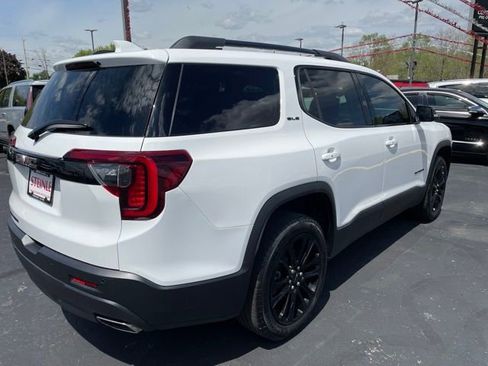 Used 2023 GMC Acadia SLE w/ Driver Convenience Package FWD image 7