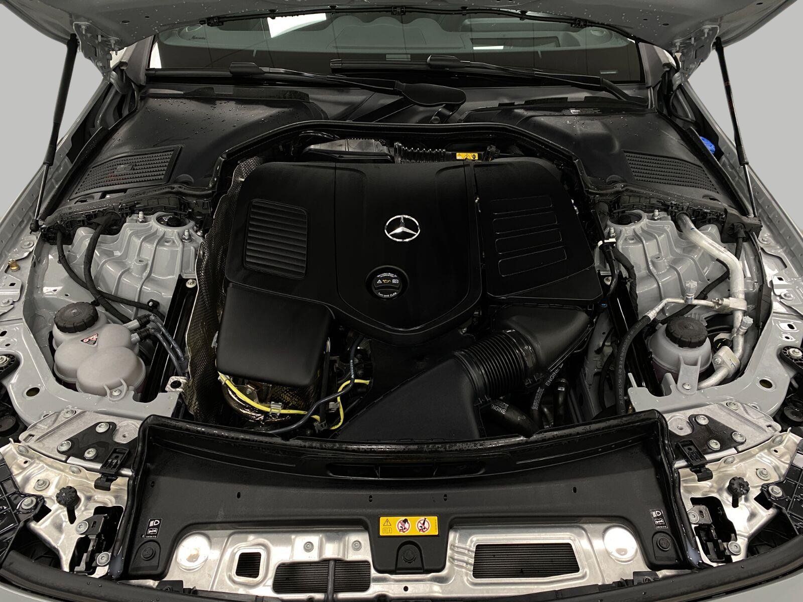 Certified 2026 Mercedes-Benz CLE 300 4MATIC Coupe image 11