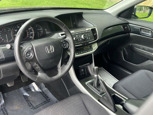 Used 2015 Honda Accord Sport image 5