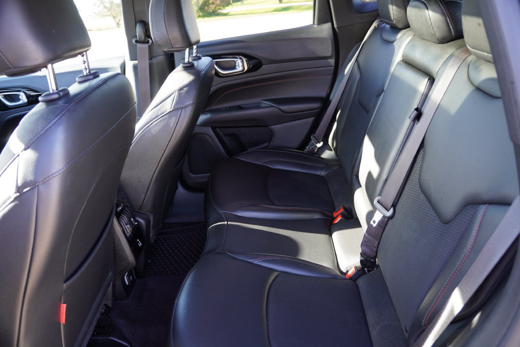 Certified 2023 Jeep Compass Trailhawk w/ Sun and Sound Group AWD/4WD image 17