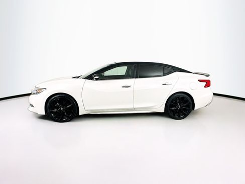 Used 2017 Nissan Maxima Platinum FWD image 4