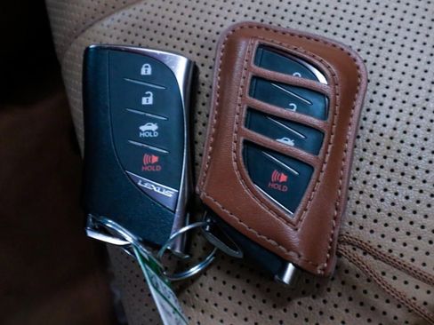 Used 2023 Lexus LC 500 Convertible w/ Touring Package image 18