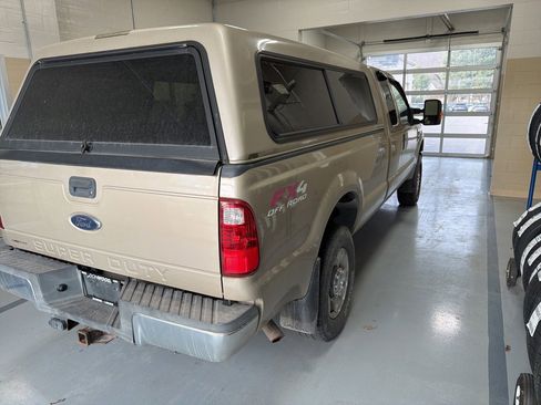 Used 2010 Ford F250 XL image 7
