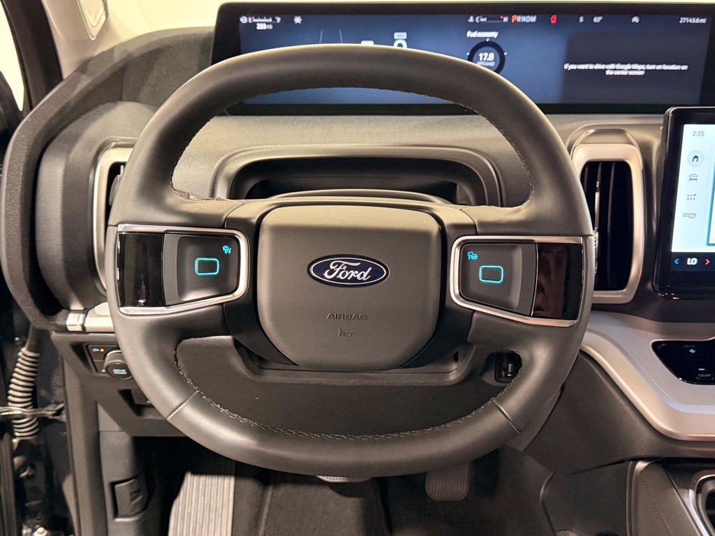 Used 2025 Ford Expedition Active AWD/4WD image 21