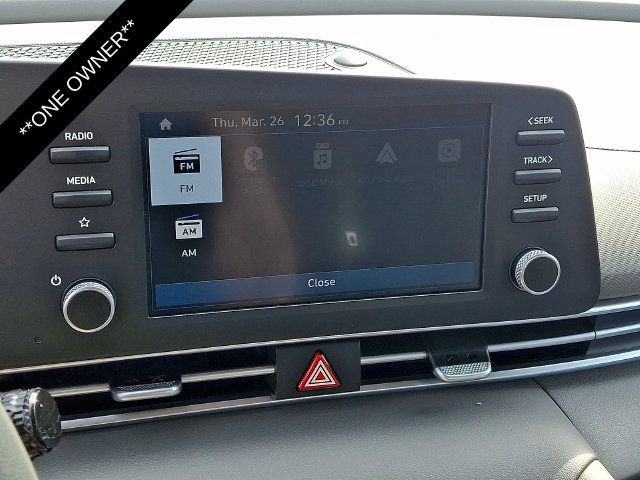 Used 2025 Hyundai Elantra SE FWD image 17