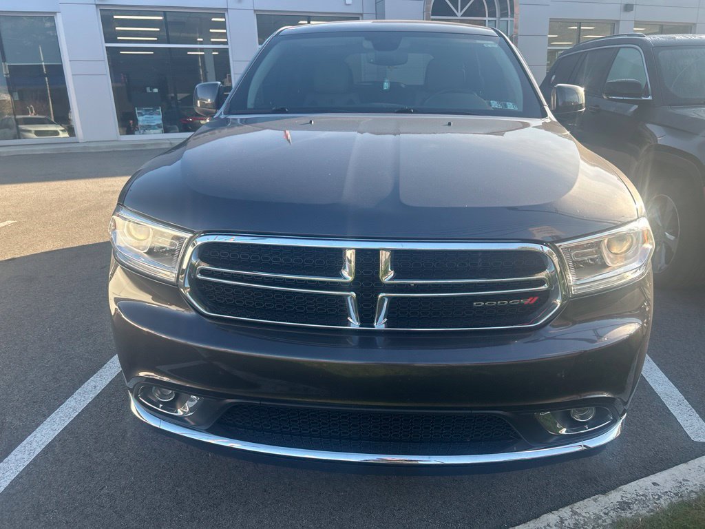 Used 2018 Dodge Durango SXT w/ 3rd Row Seating Group AWD/4WD image 2