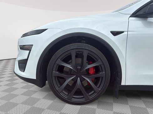 Used 2026 Tesla Model Y Performance AWD/4WD image 16