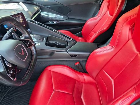 Used 2021 Chevrolet Corvette Stingray Coupe w/ Z51 Performance Package RWD image 12