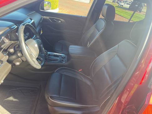 Used 2023 Chevrolet Traverse Premier w/ LPO, Floor Liner Package image 15