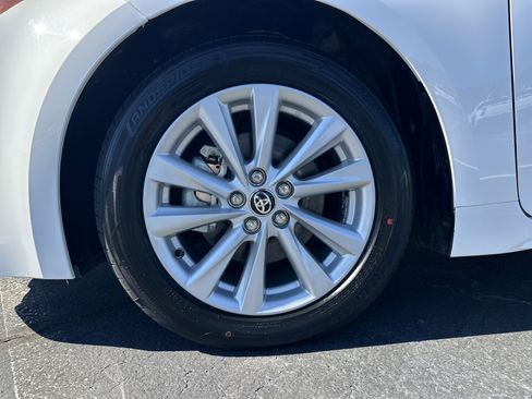 Used 2023 Toyota Corolla SE image 12