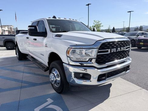 Used 2023 RAM 3500 Big Horn w/ Level 1 Equipment Group AWD/4WD image 3