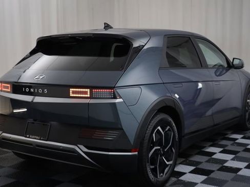 Used 2022 Hyundai Ioniq 5 SE image 17
