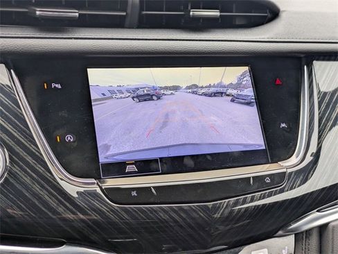 Used 2025 Cadillac XT6 Premium Luxury image 21