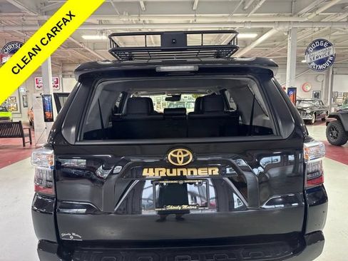 Used 2020 Toyota 4Runner SR5 Premium w/ Moonroof Package AWD/4WD image 32