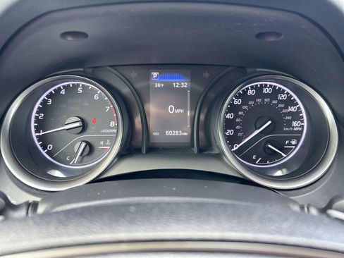 Used 2022 Toyota Camry SE image 17