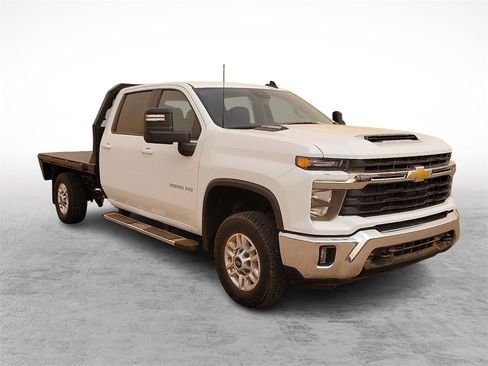 Used 2024 Chevrolet Silverado 2500 LT w/ Convenience Package image 1