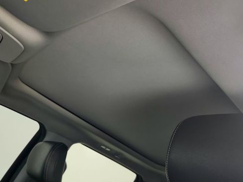 Used 2022 Ford F150 XLT w/ Equipment Group 302A High image 16