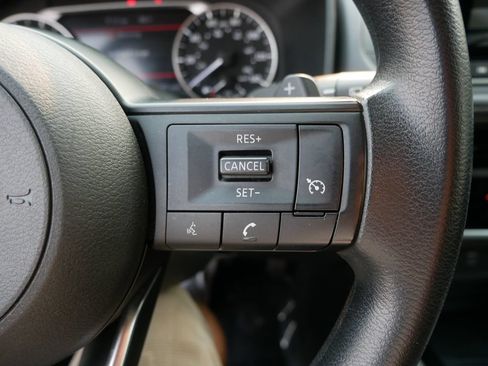 Used 2024 Nissan Rogue S AWD/4WD image 26