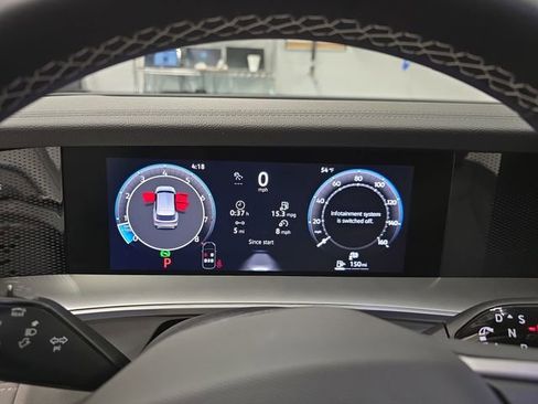 New 2026 Volkswagen Tiguan SE FWD image 10