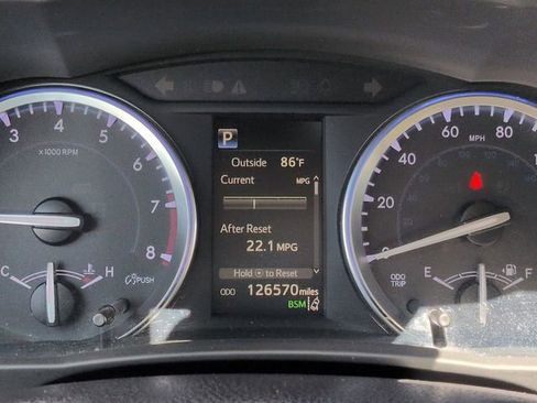 Used 2017 Toyota Highlander XLE AWD/4WD image 28