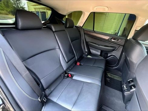 Used 2018 Subaru Outback 2.5i Limited AWD/4WD image 20