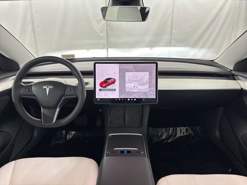 Used 2023 Tesla Model 3 Standard Range image 16