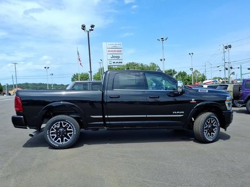 New 2026 RAM 2500 Limited AWD/4WD image 2