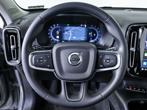 Certified 2025 Volvo XC40 B5 Core image 10