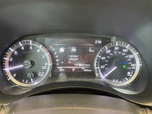 Used 2023 Toyota Highlander XSE image 7