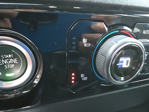 Used 2022 Chevrolet Silverado 1500 RST w/ Z71 Off-Road Package image 24