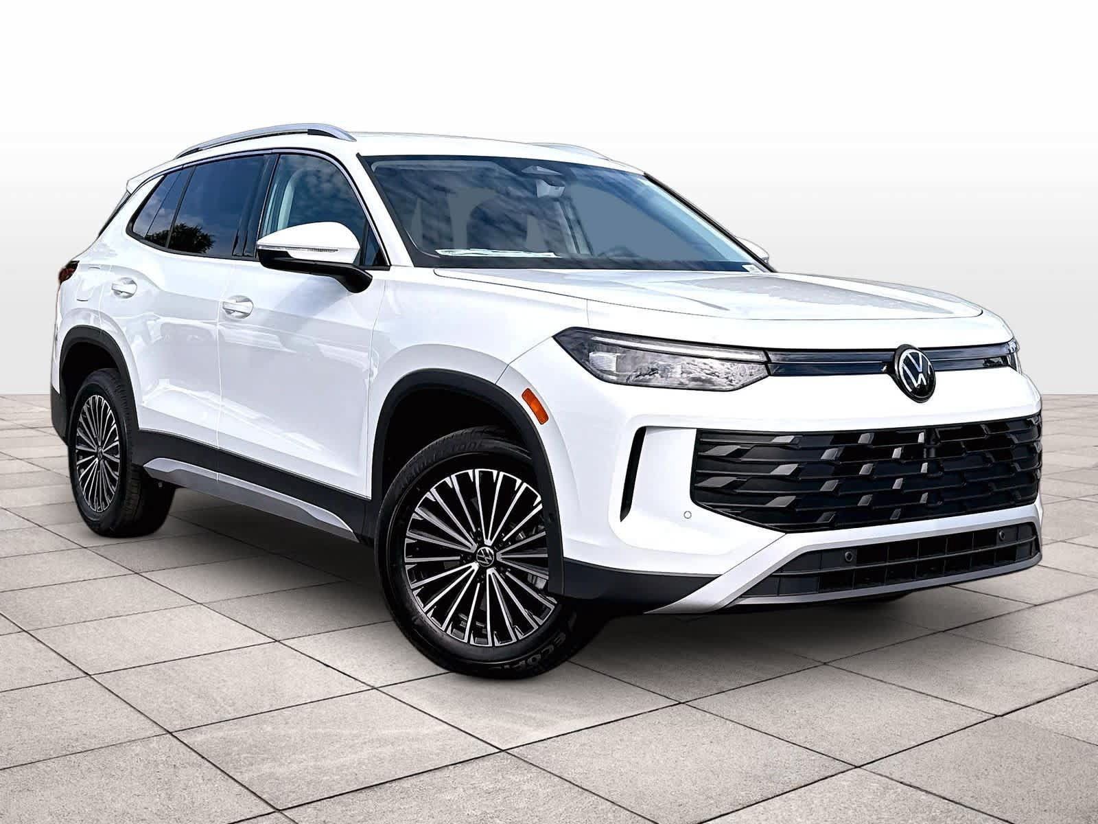 New 2026 Volkswagen Tiguan S AWD/4WD image 2