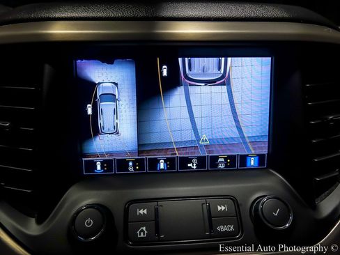 Certified 2023 GMC Acadia Denali w/ Denali Ultimate Package image 29