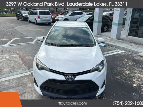 Used 2018 Toyota Corolla LE FWD image 4