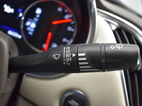 Used 2024 Chevrolet Malibu LT image 25