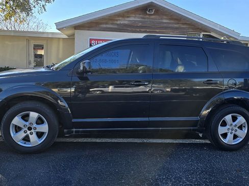 Used 2012 Dodge Journey SXT image 2