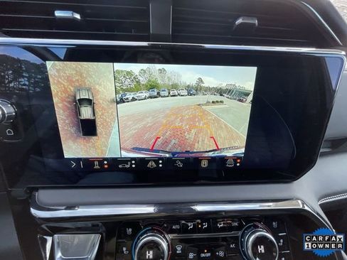 Used 2024 GMC Sierra 2500 AT4X image 16