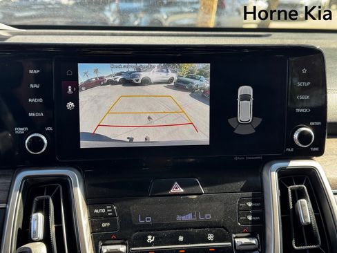 Used 2022 Kia Sorento S image 22