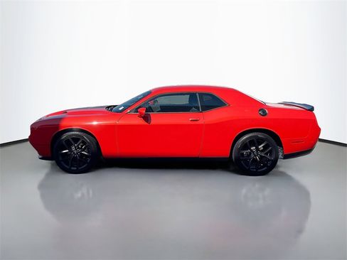 Used 2023 Dodge Challenger SXT w/ Blacktop Package image 4