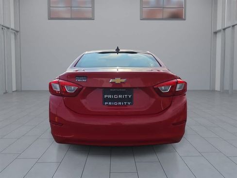 Used 2017 Chevrolet Cruze LS FWD image 8