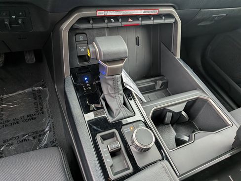 New 2026 Toyota Tundra SR5 w/ SR5 Convenience Package image 18