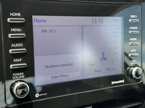 Used 2024 Toyota Camry SE FWD image 18