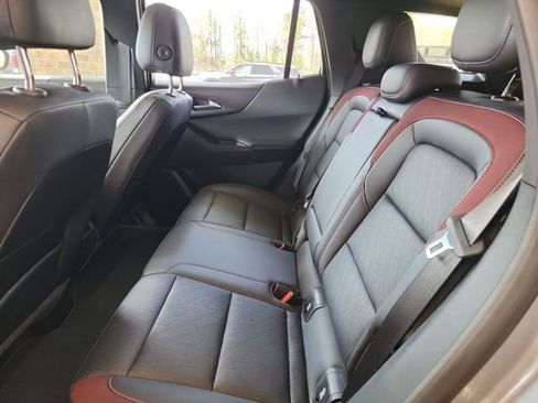 Used 2025 Chevrolet Equinox RS w/ Safety and Technology Package FWD image 22