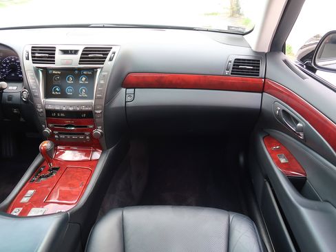 Used 2008 Lexus LS 460 image 15