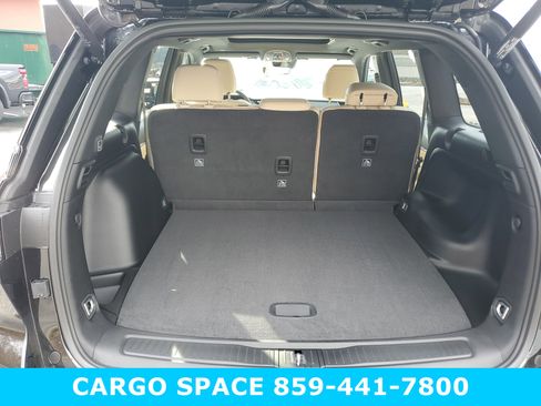 New 2025 Jeep Grand Cherokee Limited w/ Trailer Tow Package AWD/4WD image 10