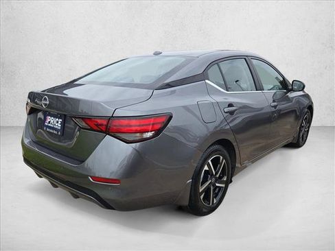 Used 2025 Nissan Sentra SV w/ All-Weather Package FWD image 5