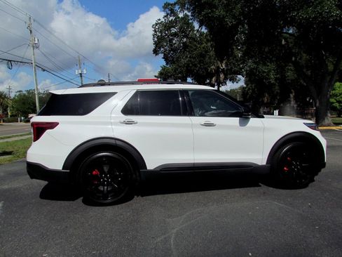 Used 2022 Ford Explorer ST w/ Equipment Group 401A AWD/4WD image 13